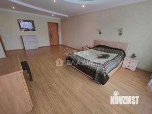 Дом 453м², 3-этажный, участок 8 сот.