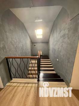 Дом 475м&sup2;, 3-этажный, посуточно, 