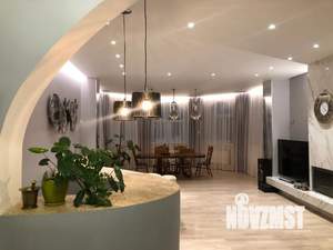 Дом 250м&sup2;, 2-этажный, посуточно, 