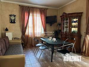 Дом 220м², 2-этажный, на длительный срок, 