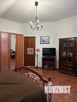 Дом 220м², 2-этажный, на длительный срок, 