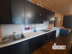 Дом 220м&sup2;, 3-этажный, на длительный срок, 