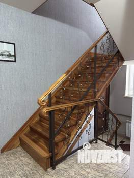 Коттедж 310м&sup2;, 3-этажный, участок 2 сот.  