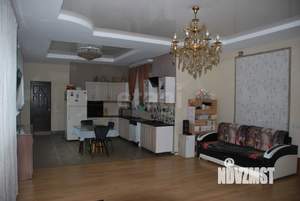 Дом 475м², 4-этажный, участок 8 сот.  