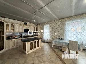 Дом 276м², 3-этажный, участок 6 сот.  