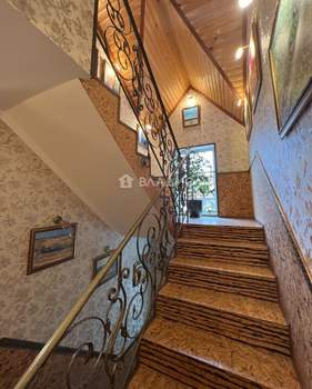 Дом 350м², 4-этажный, участок 3 сот.  