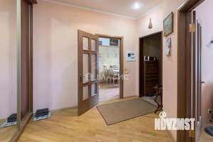 Таунхаус 161м², 3-этажный, участок 2 сот.  