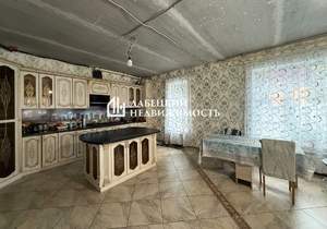 Дом 276м², 3-этажный, участок 6 сот.  