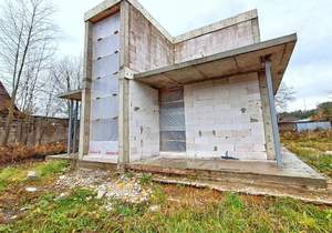 Дом 218м&sup2;, 2-этажный, участок 5 сот.  