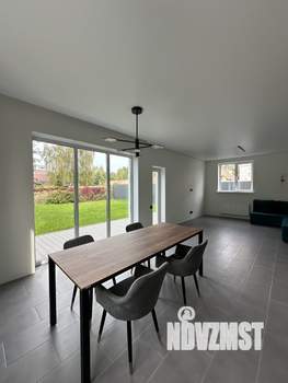 Дом 110м&sup2;, 2-этажный, участок 4 сот.  