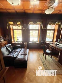 Коттедж 1060м&sup2;, 2-этажный, участок 35 сот.  