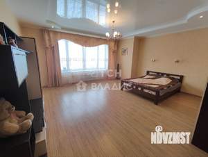 Дом 453м&sup2;, 3-этажный, участок 8 сот.  