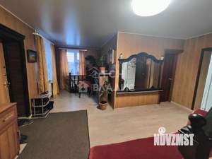 Дом 166м&sup2;, 3-этажный, участок 6 сот.  