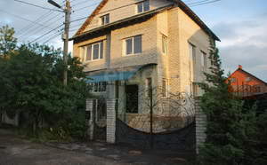 Дом 475м², 4-этажный, участок 8 сот.  