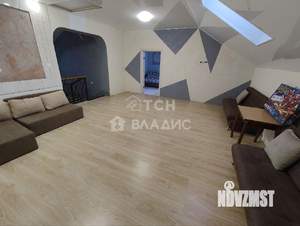 Дом 453м&sup2;, 3-этажный, участок 8 сот.  