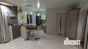 Дом 393м&sup2;, 2-этажный, участок 7 сот.  