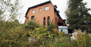 Дом 370м², 4-этажный, участок 12 сот.  