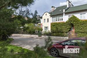 Таунхаус 161м², 3-этажный, участок 2 сот.  