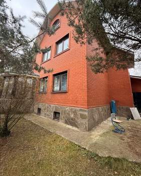 Дом 350м², 4-этажный, участок 12 сот.  