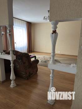 Коттедж 310м&sup2;, 3-этажный, участок 2 сот.  