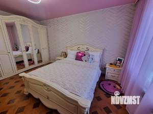 Дом 157м&sup2;, 3-этажный, участок 2 сот.  