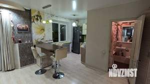 Дом 393м&sup2;, 2-этажный, участок 7 сот.  