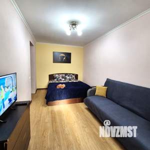 1-к квартира, посуточно, 37м2, 1/9 этаж