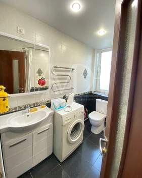 2-к квартира, на длительный срок, 55м2, 1/3 этаж