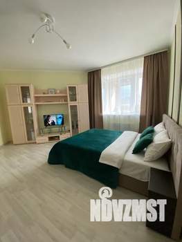 1-к квартира, посуточно, 43м2, 9/17 этаж