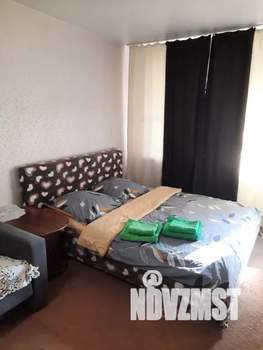 1-к квартира, посуточно, 38м2, 4/5 этаж