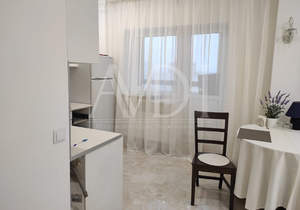 Студия квартира, на длительный срок, 40м2, 12/17 этаж