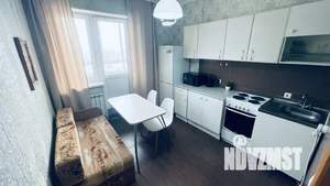 1-к квартира, посуточно, 35м2, 5/19 этаж