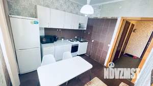 1-к квартира, посуточно, 35м2, 5/19 этаж