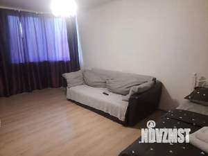 1-к квартира, посуточно, 38м2, 2/18 этаж