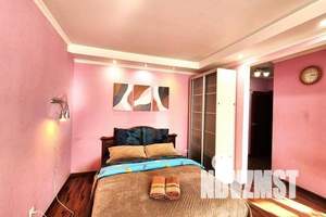 2-к квартира, посуточно, 48м2, 5/5 этаж