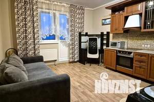 1-к квартира, посуточно, 53м2, 10/18 этаж