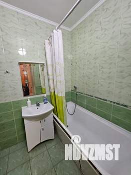 Студия квартира, посуточно, 35м2, 17/19 этаж