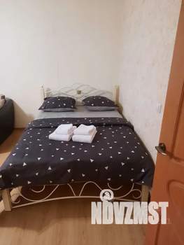 1-к квартира, посуточно, 38м2, 2/18 этаж