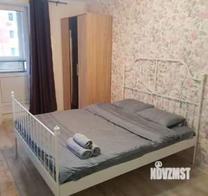 1-к квартира, посуточно, 40м2, 3/17 этаж