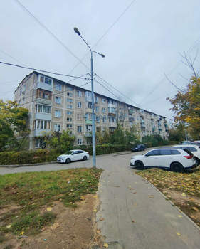 2-к квартира, вторичка, 46м2, 1/5 этаж