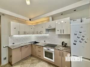 2-к квартира, вторичка, 64м2, 2/19 этаж