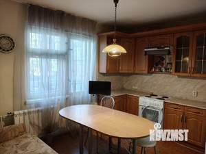 2-к квартира, вторичка, 60м2, 1/10 этаж