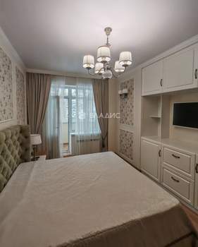 3-к квартира, вторичка, 113м2, 1/7 этаж