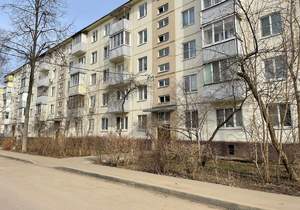 2-к квартира, вторичка, 42м2, 1/5 этаж