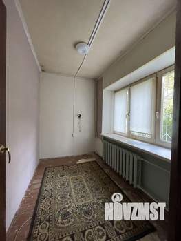 2-к квартира, вторичка, 32м2, 1/4 этаж