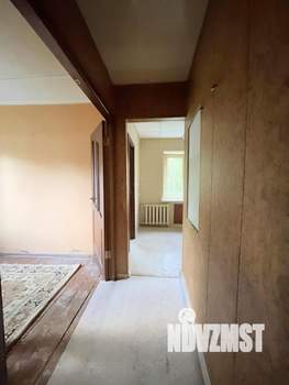 2-к квартира, вторичка, 32м2, 1/4 этаж