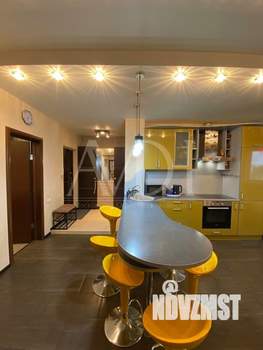 2-к квартира, вторичка, 65м2, 8/9 этаж