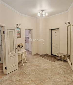 3-к квартира, вторичка, 113м2, 1/7 этаж