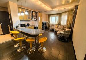 2-к квартира, вторичка, 65м2, 8/9 этаж