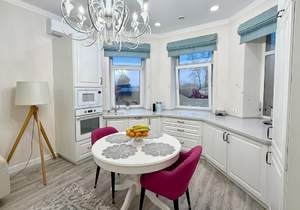 2-к квартира, вторичка, 74м2, 1/7 этаж